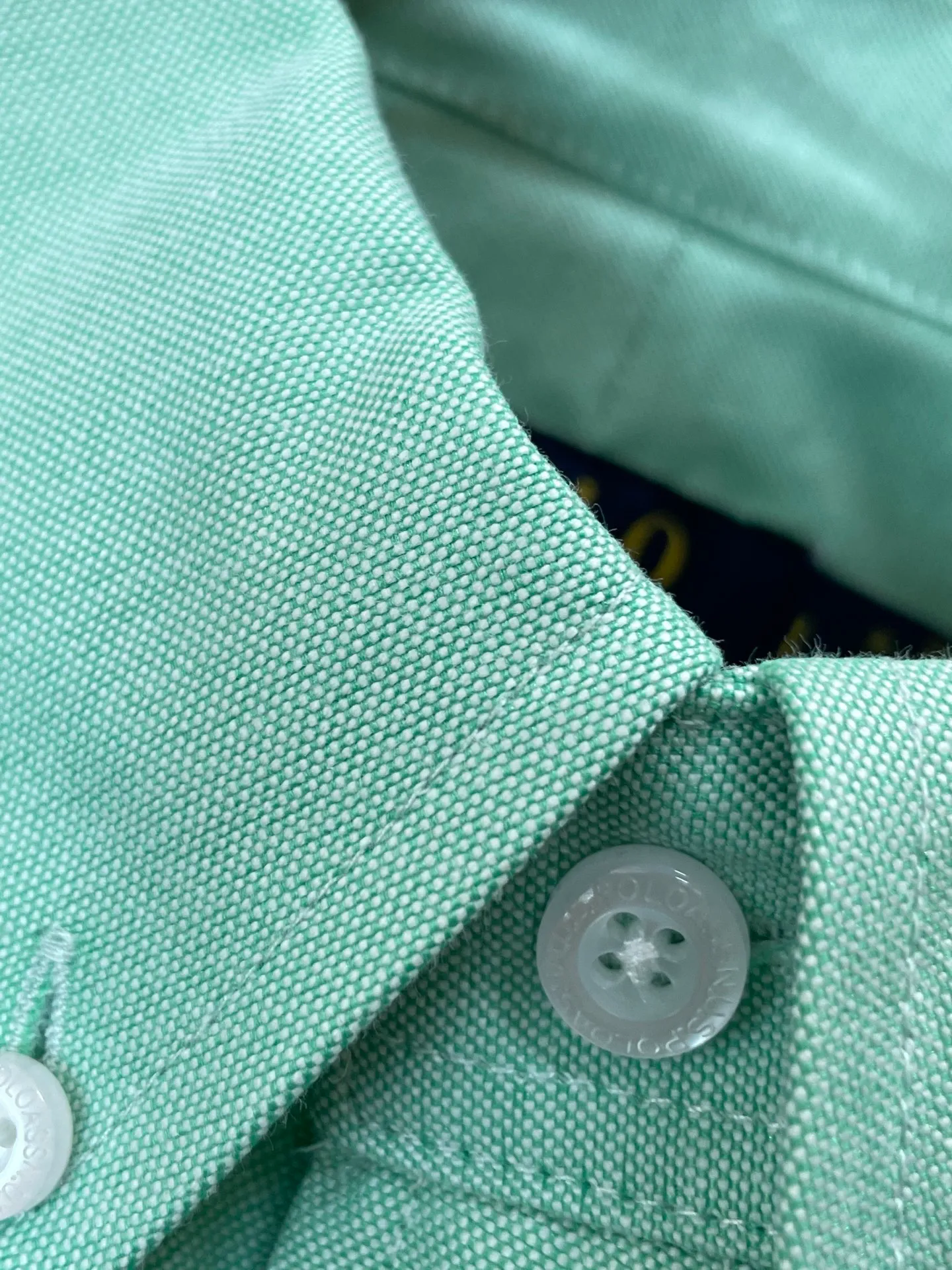 P220 🌸🌸🌸 POLO Ralph Lauren [High Quality] Classic shirt! Classic casual shirt made of pure cotton fabric with unique design, simple, clean and classic version design. It is a versatile style that can be switched at will. The fabric feels soft and delicate, highly breathable, close to the skin and comfortable to wear. It can be worn alone as an inner layer. Its versatile performance is beyond your imagination! The upper body of the ready-to-wear is simple and classic yet elegant! Size:M-XXL